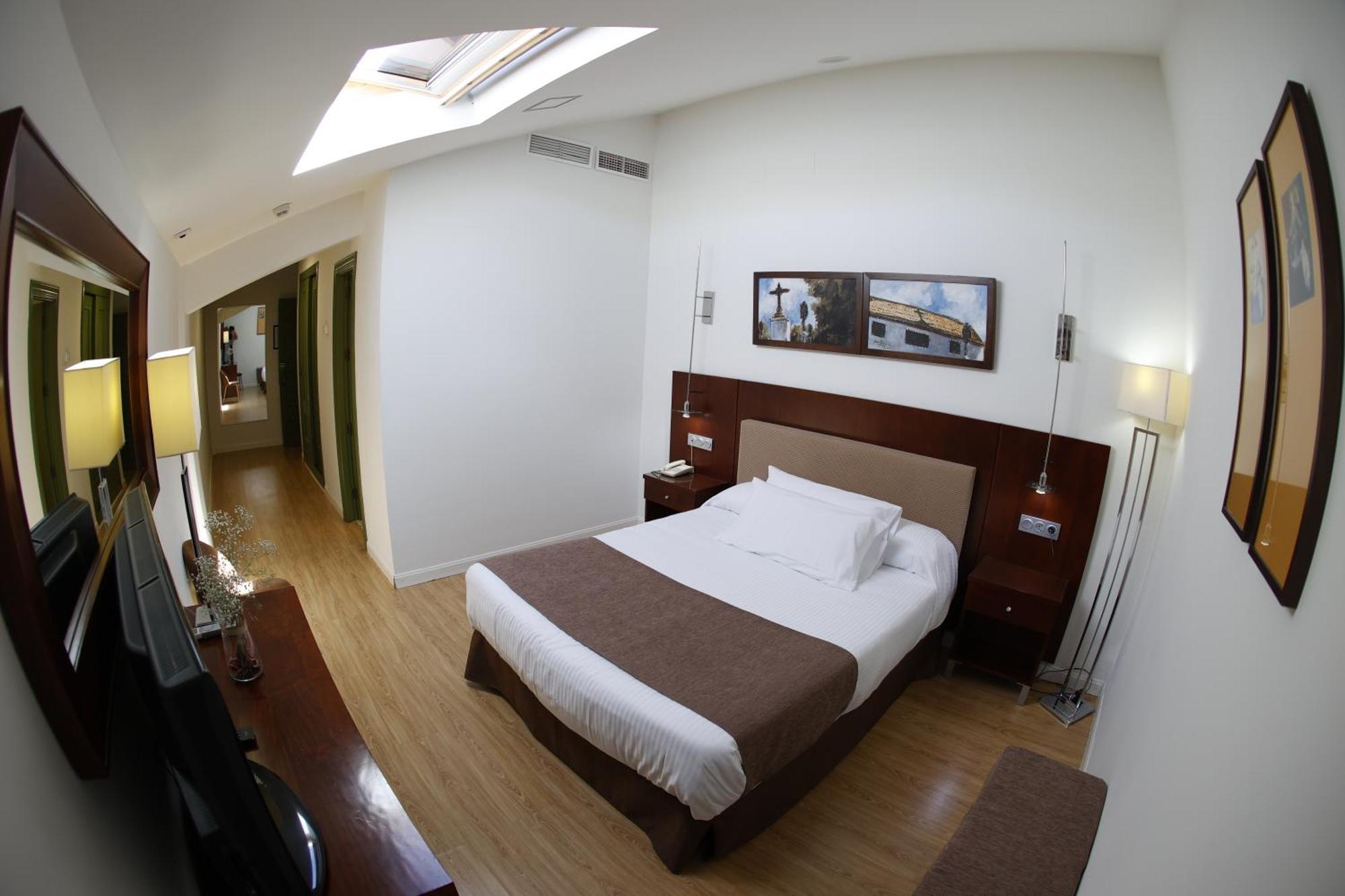 Hotel El Carmen Puente Genil Exterior photo